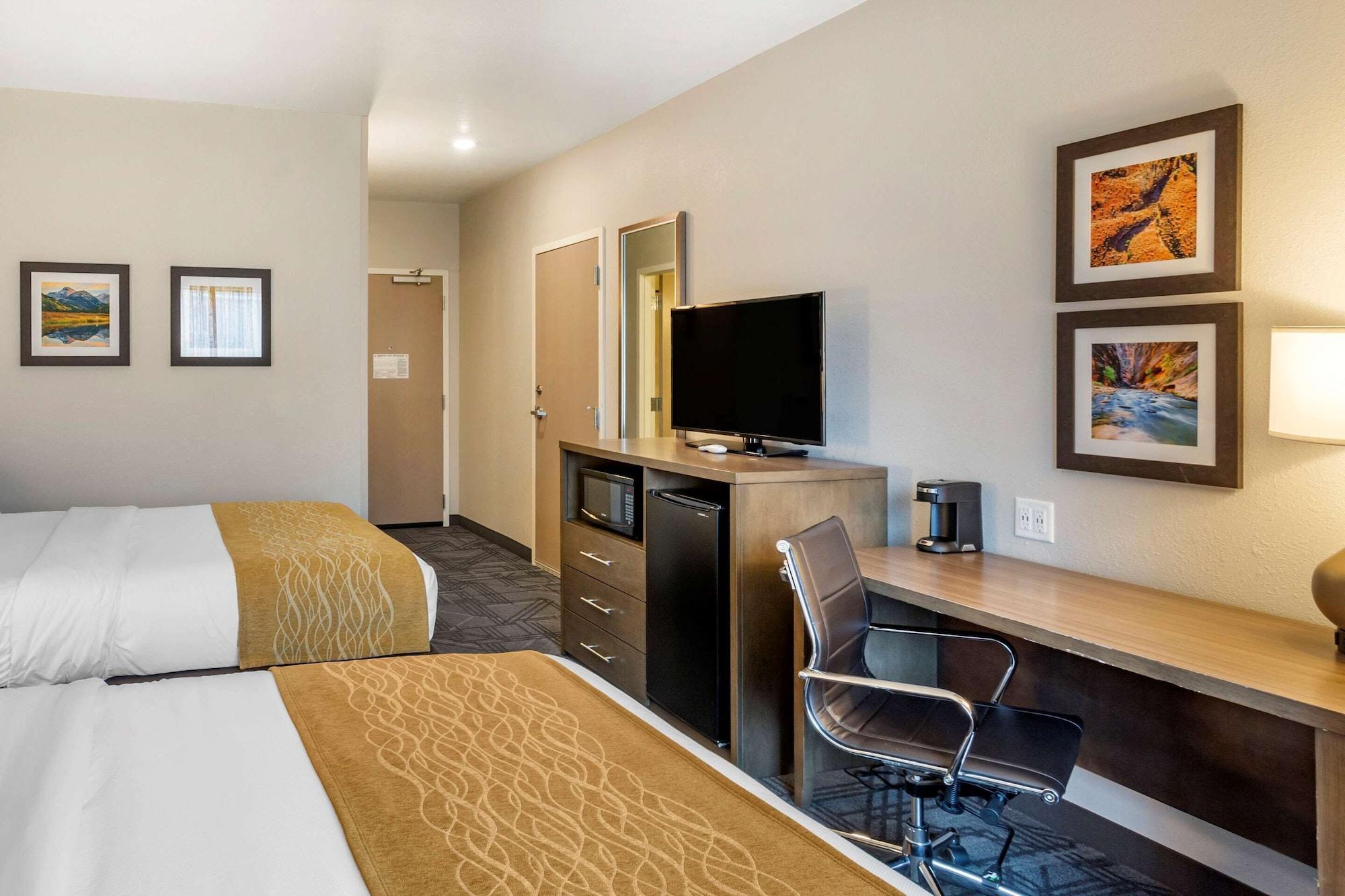 Comfort Inn & Suites Salt Lake City Airport Exterior photo